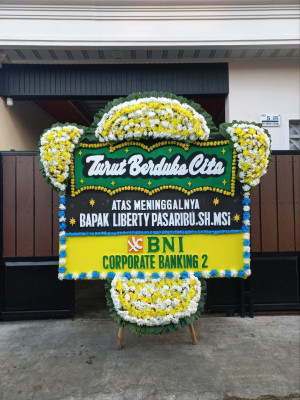 Papan Bunga Duka di Sukarasa